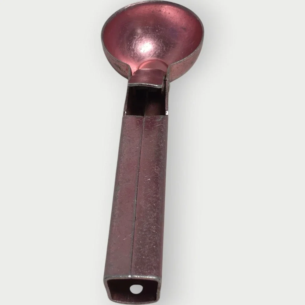 unmarked aluminum made nostalgic